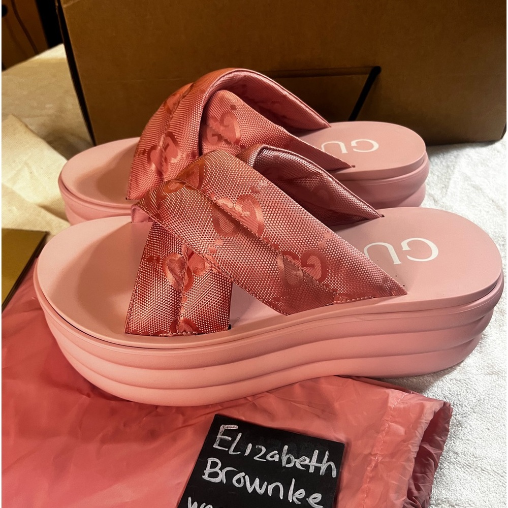 Gucci GG supreme pink nylon satin platform womens sandal slide BNWB, dust bags